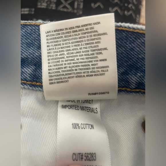 Agolde Shorts Women's 31 Blue Distressed Jorts Button Fly Denim Light Wash - Picture 7 of 10